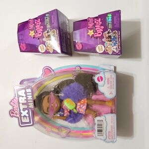 3 dolls, 1 extra minis, 2 mini Bratz